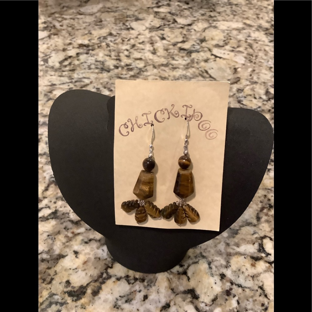 😊Chickipoo Tigereye earrings 2 1/2” long with 3 leaf dangle on bottom, Sterling